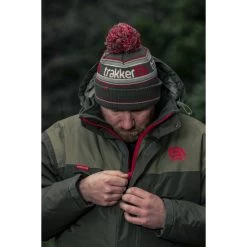 Trakker CR 2-teiliger Winteranzug 37 Trakker CR 2-teiliger Winteranzug -Karpfenwelt Verkauf 206315 206320 Trakker CR 2 2 Piece Winter Suit LIFESTYLE 010 550x550h