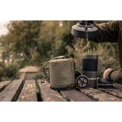 Trakker Armolife Thermo-Kaffeepresse-Becher 39 Trakker Armolife Thermo-Kaffeepresse-Becher -Karpfenwelt Verkauf 211915 Trakker Armolife Thermal Coffee Press Mug LIFESTYLE 09 550x550w