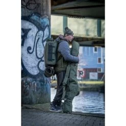 Trakker NXG 5 Rod Padded Sleeve 12ft 30 Trakker NXG 5 Rod Padded Sleeve 12ft -Karpfenwelt Verkauf Trakker NXG Luggage Lifestyle Shoot Feb 043 550x550h