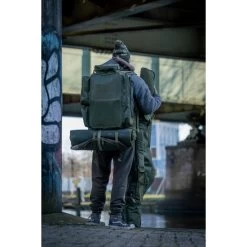 Trakker NXG Deluxe Backpack 29 Trakker NXG Deluxe Backpack -Karpfenwelt Verkauf Trakker NXG Luggage Lifestyle Shoot Feb 046 550x550h